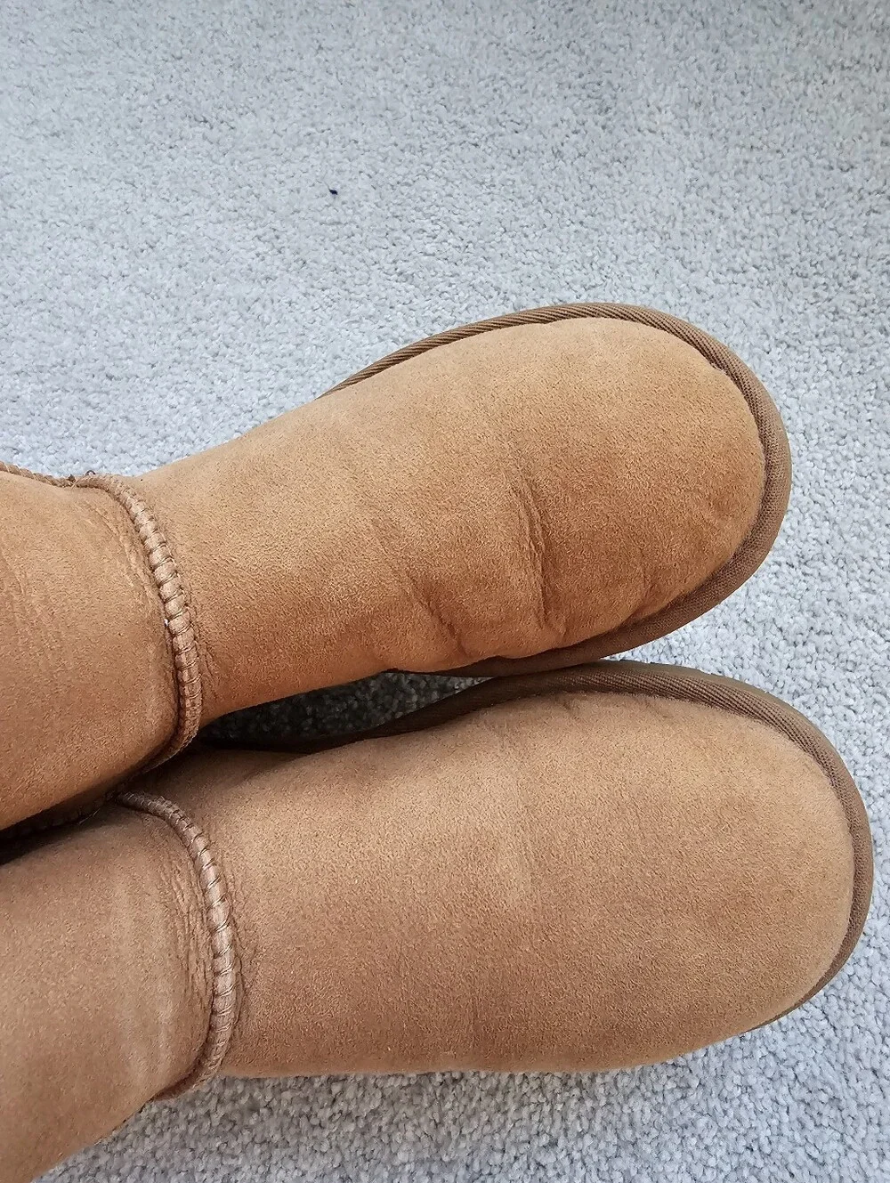 UGG classic short boots chestnut brown size 7